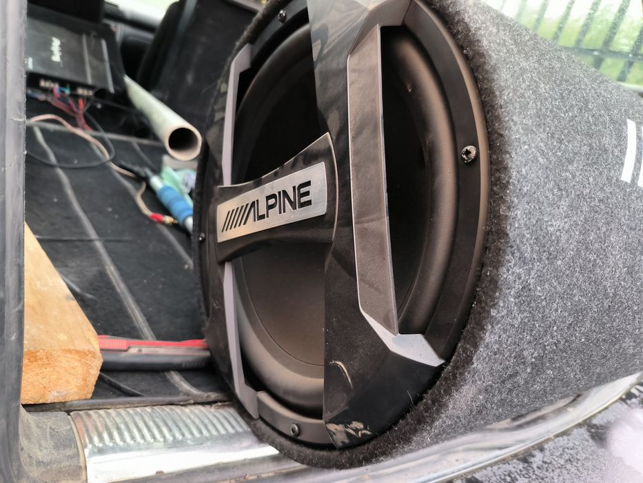 Alpine skrzynia basowa