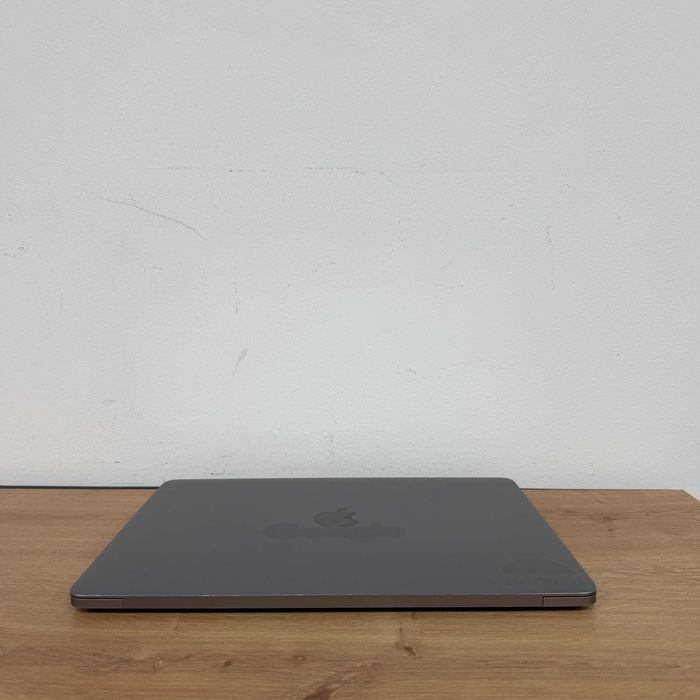 Macbook Pro 2018 { i7| 16gb | 256 GB ssd } Гарантія . SV31932