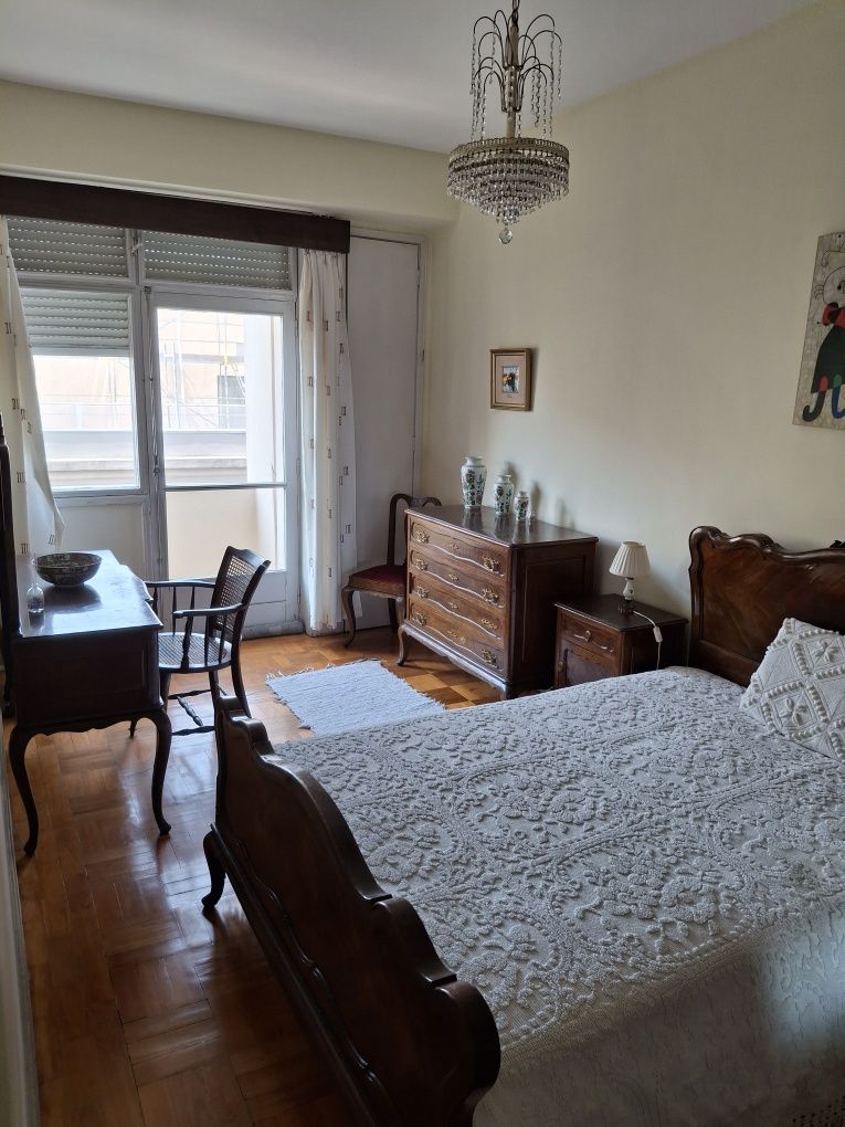 Recheio de móveis de casa madeira