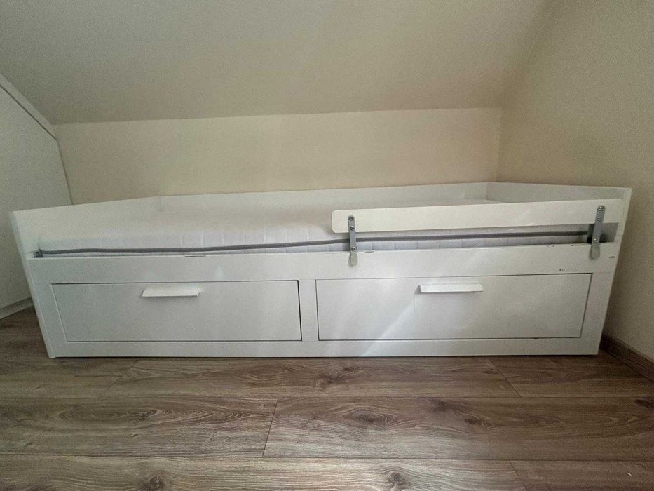 Ikea Brimnes łóżko z materacem i szufladami