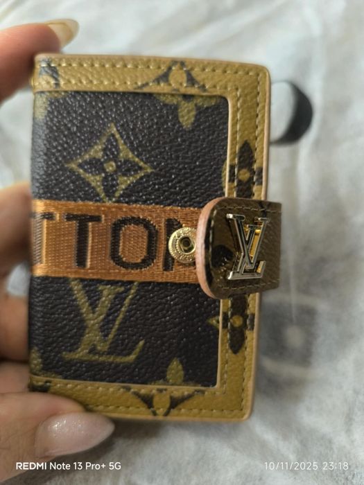 Malas  senhoras e porta moedas