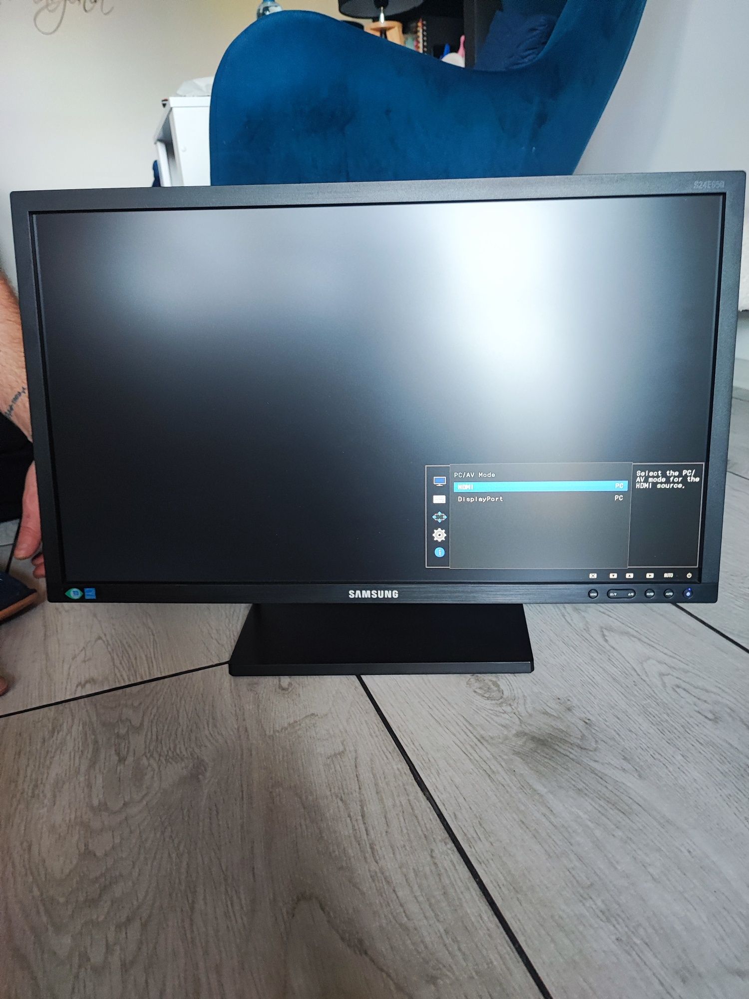 Monitor LS24E650PL