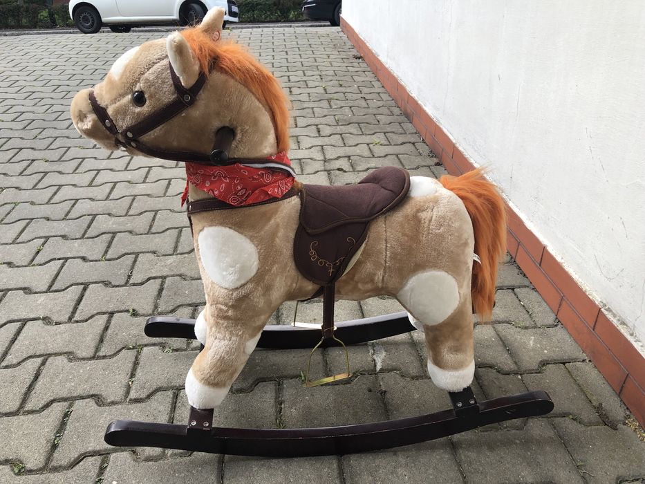 Koń na biegunach Sapphire Kids