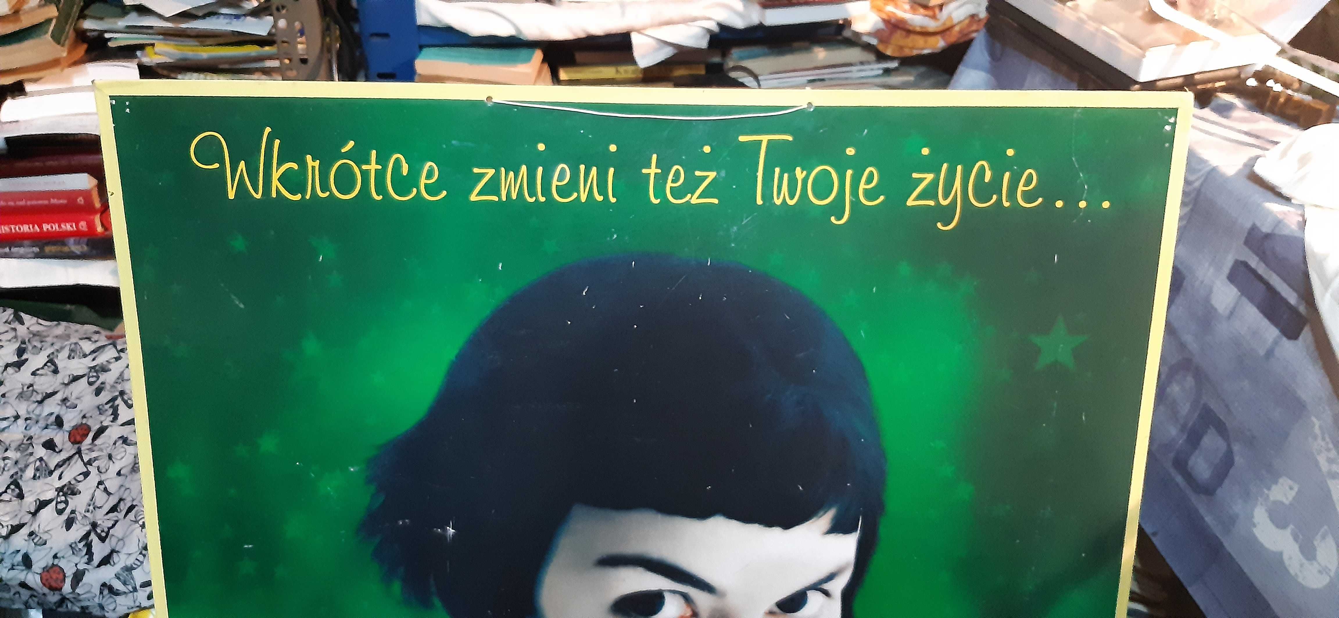 stary duży plakat z filmu amelia ze zlikwidowanej wypożyczalni