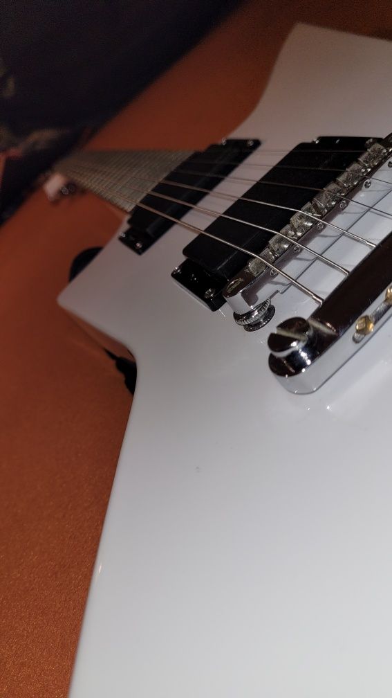 Gitara LTD ESP explorer ex-50 emg60/81 + gratis pasek
