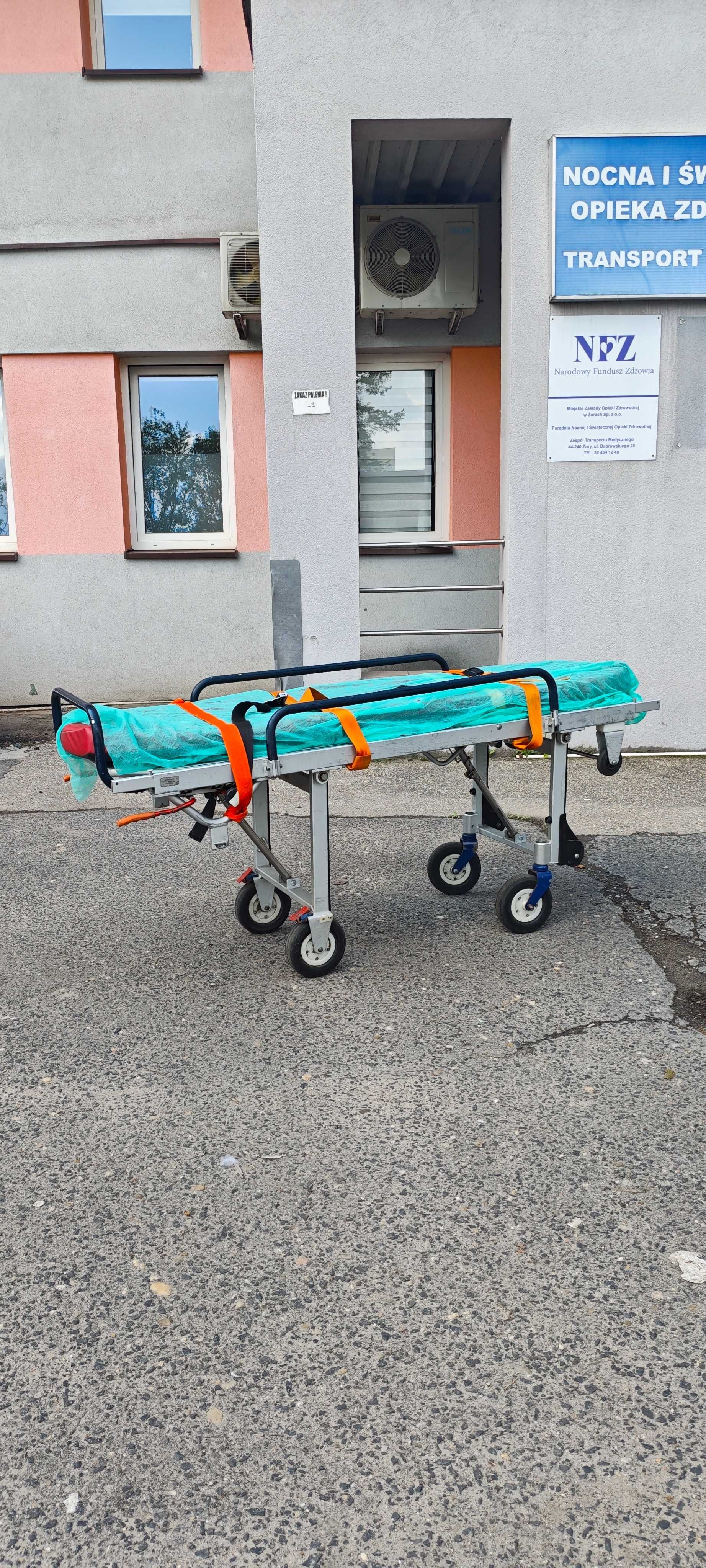 Ford Transit Custom - Ambulans karetka sanitarna + Nosze