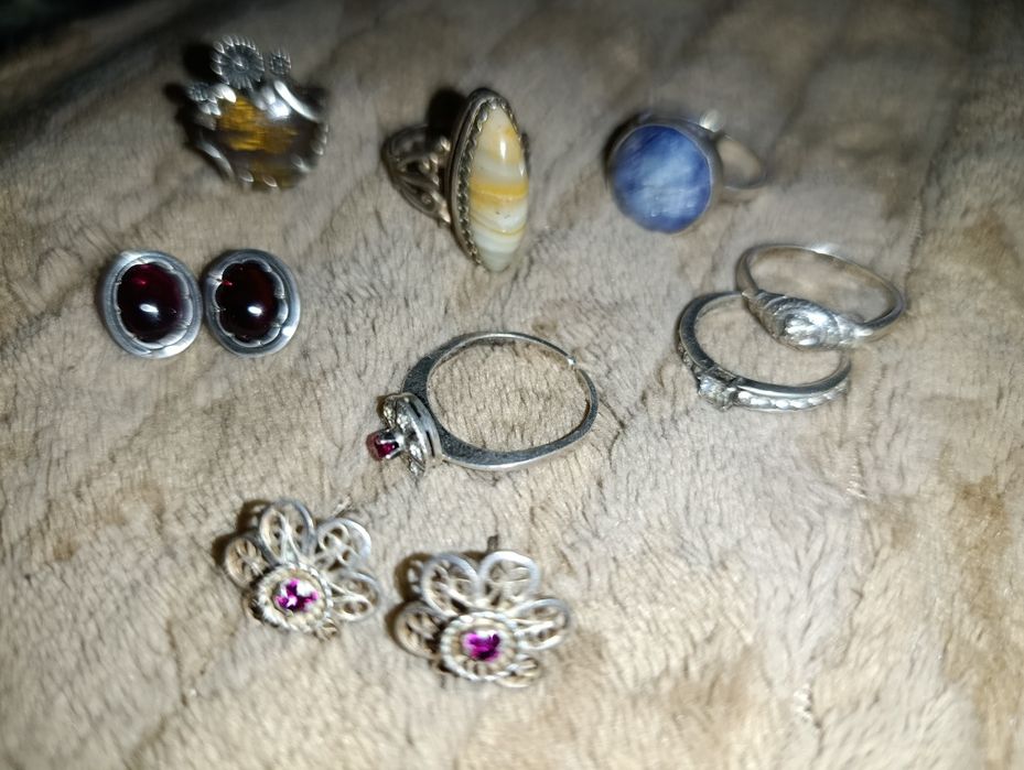 Срібні вінтажні вироби кліпси каблучки сережки