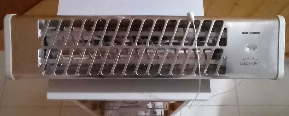 Aquecedor de parede Electronia