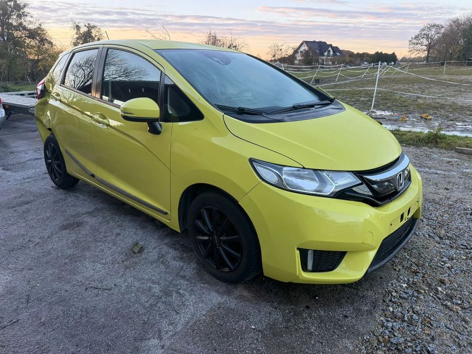 Honda Jazz Auto zapala. Mały przebieg.