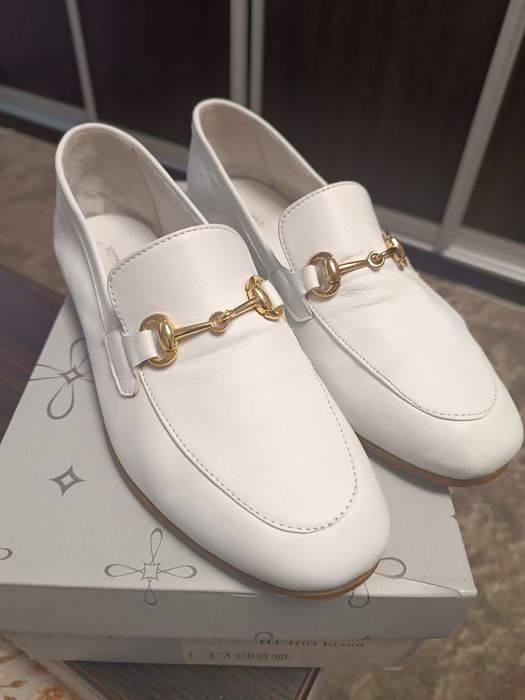 Туфли женские белые