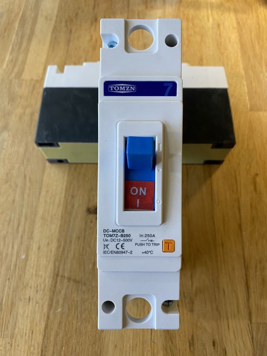 Автомат постійного струму 250A MCCB 500V 1P DC TOMZN TOM7Z-b250