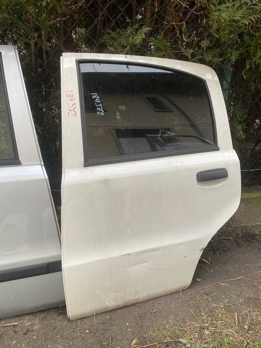 Fiat Panda 2 na części Drzwi Katalizator wspomaganie lampa zawieszenie