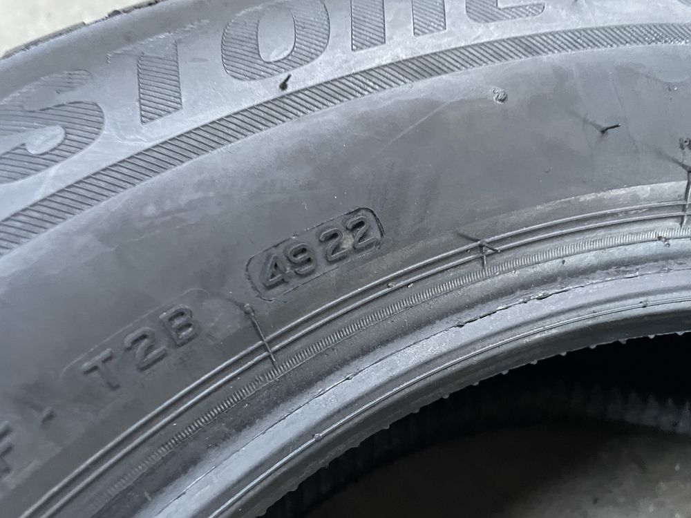2x opony 215/65/17 bridgestone blizak zimowe 2022 rok