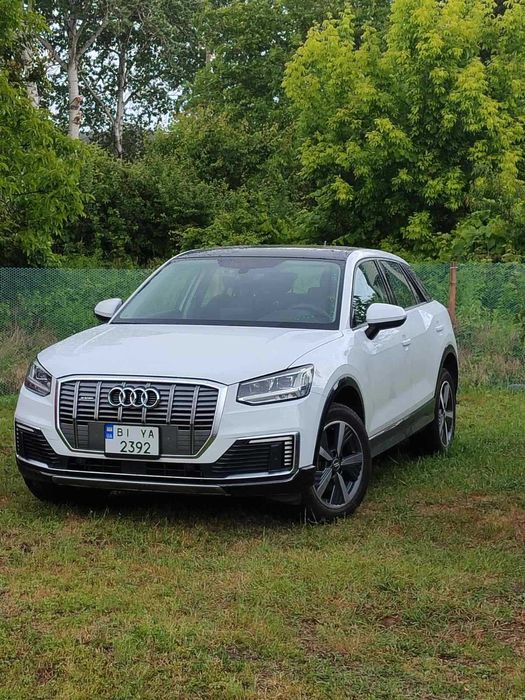 Audi Q2L e-tron 2021