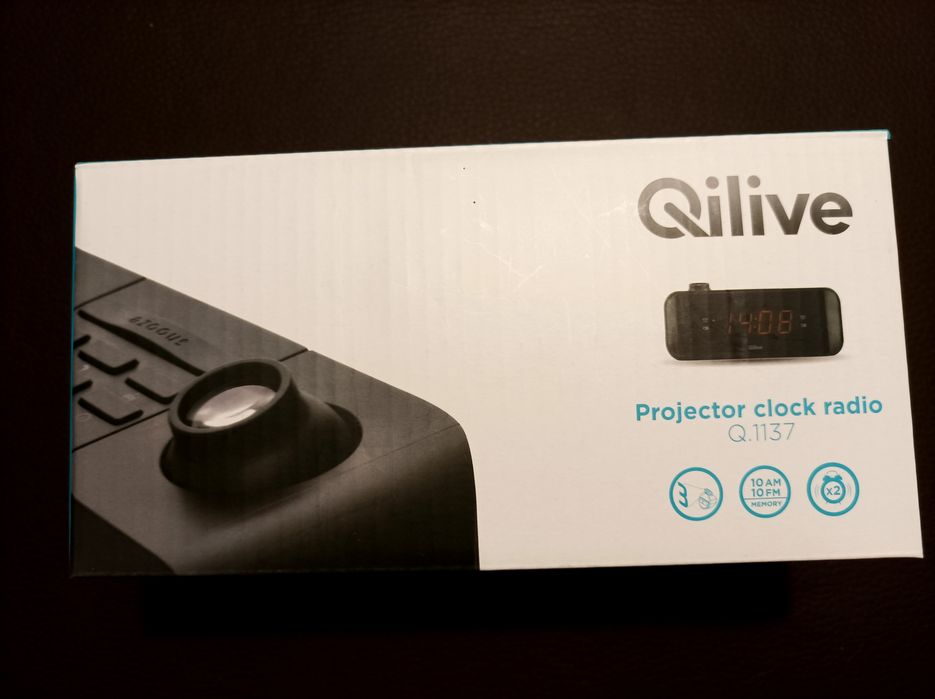 Radio despertador com projetor