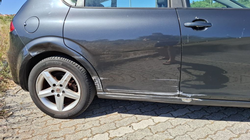 Seat Leon Copa 1.6 TDI 105cv – 137.000km – Muito económico