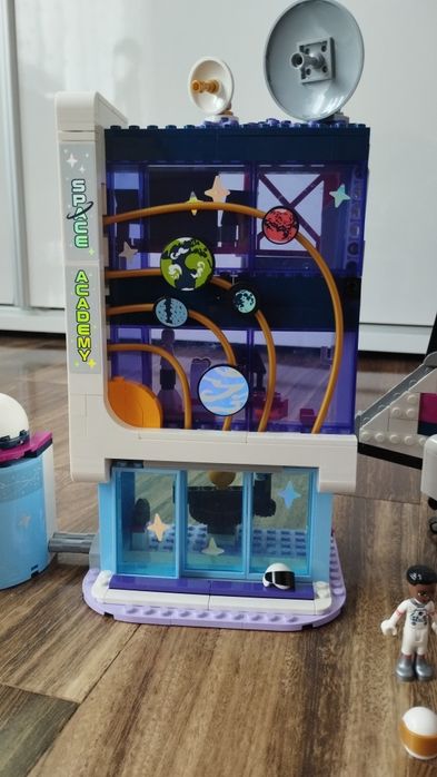 Klocki LEGO Friends kosmiczna akademia 41713