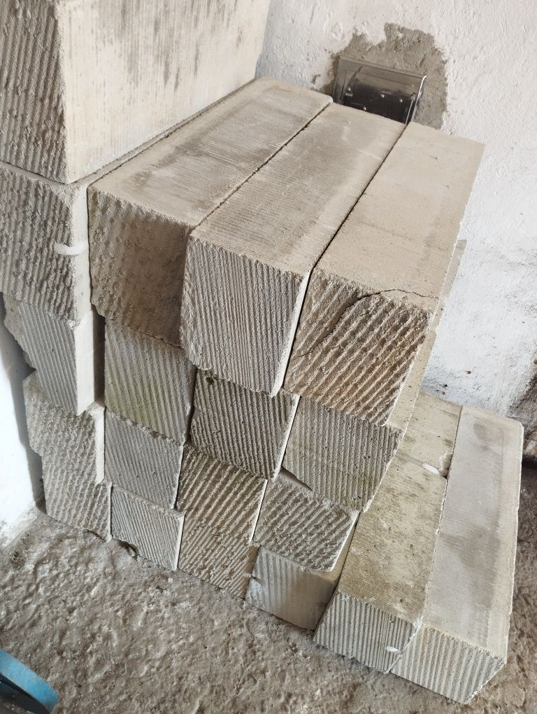 Продам піноблок(35штук)