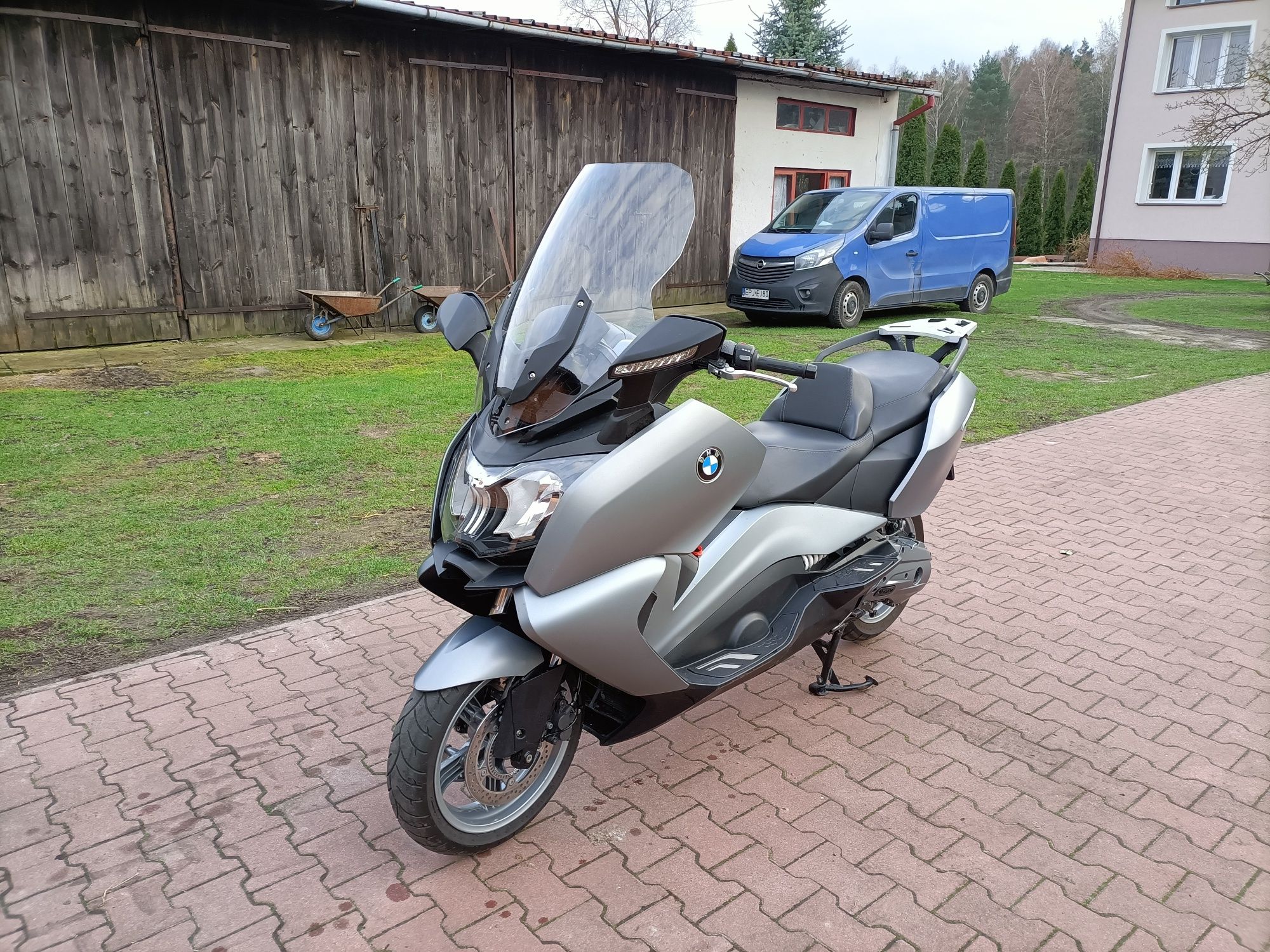 BMW C 650 GT niski przebieg 18 tys km stan BDB