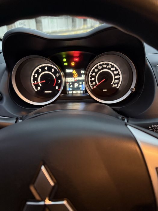 Mitsubishi lancer awd