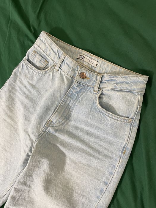 Світло-блакитні джинси ZARA