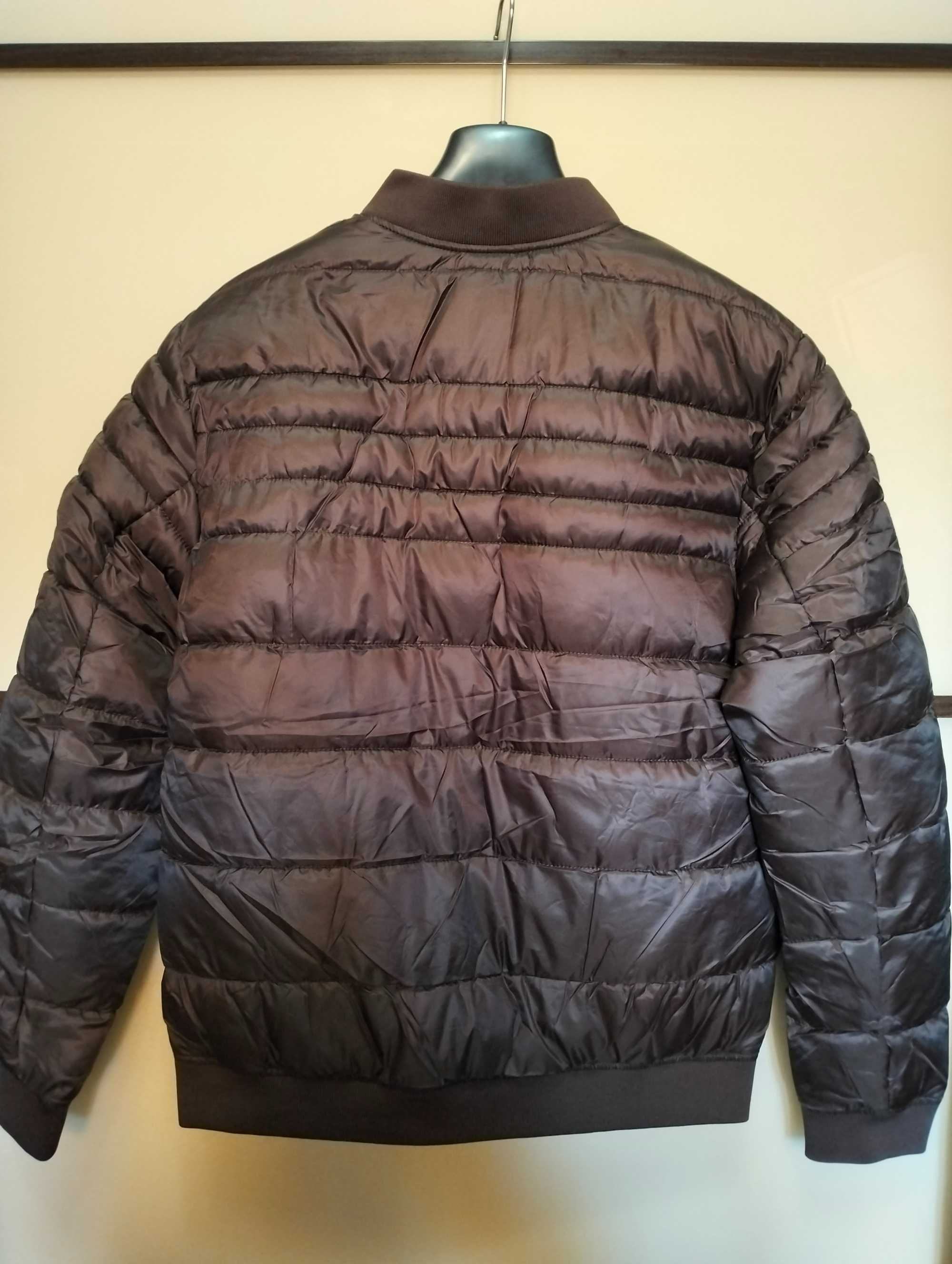 Чоловічий утеплений бомбер данського бренду Jack and Jones