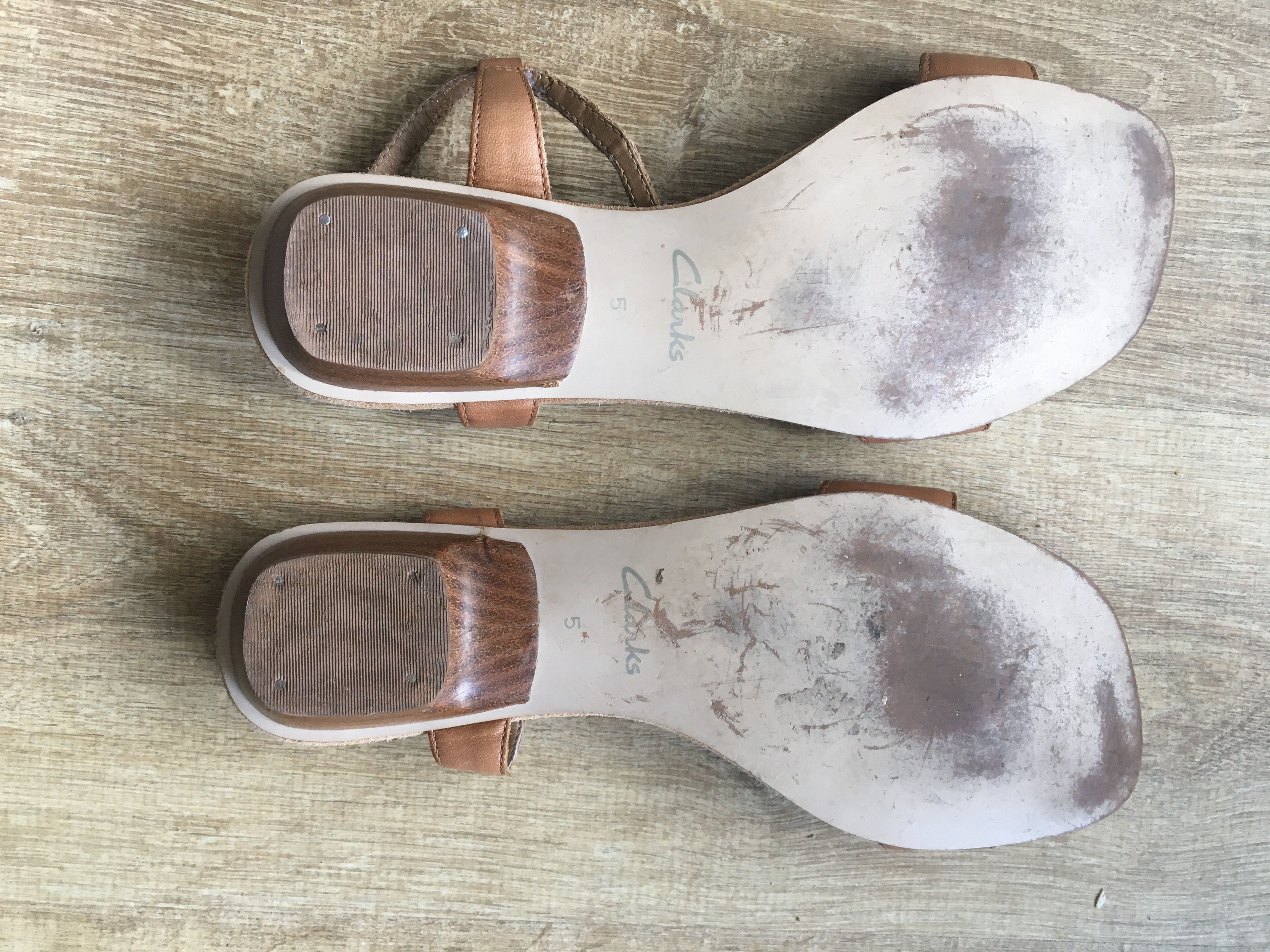 Skórzane klapki sandałki brązowe camel mały obcas Clarks 5 rozmiar 38