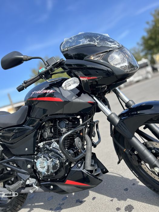 Мотоцикл Bajaj Pulsar 180, Доставка безкоштовна, Виробник: Індія