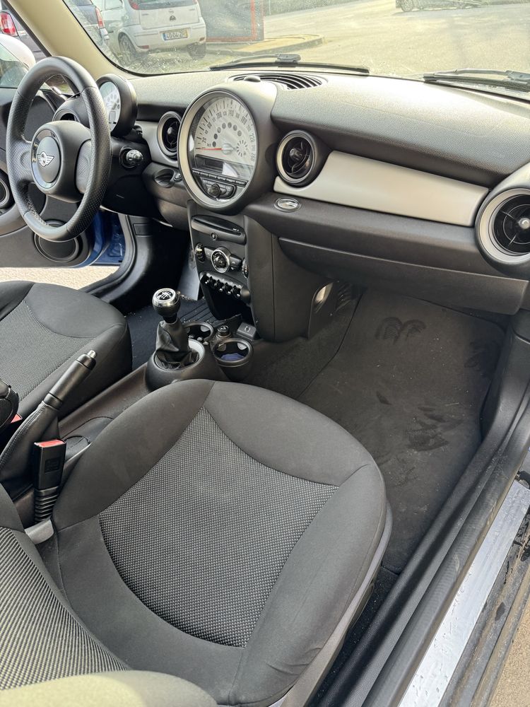 VENDO MINI ONE 1.6 D 2012