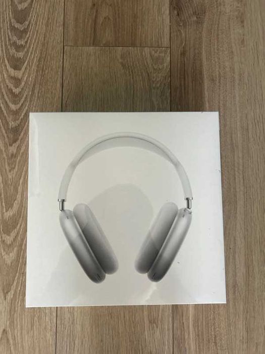 Apple AirPods Max Headphones Silver ANC