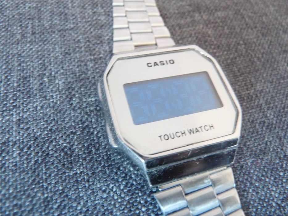 Zegarek elektroniczny Casio Digital Touch Watch