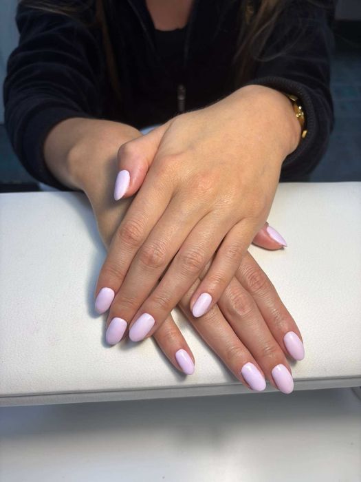 Chętne panie na manicure