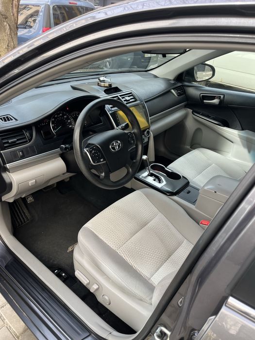 Toyota camry 2.5 2014