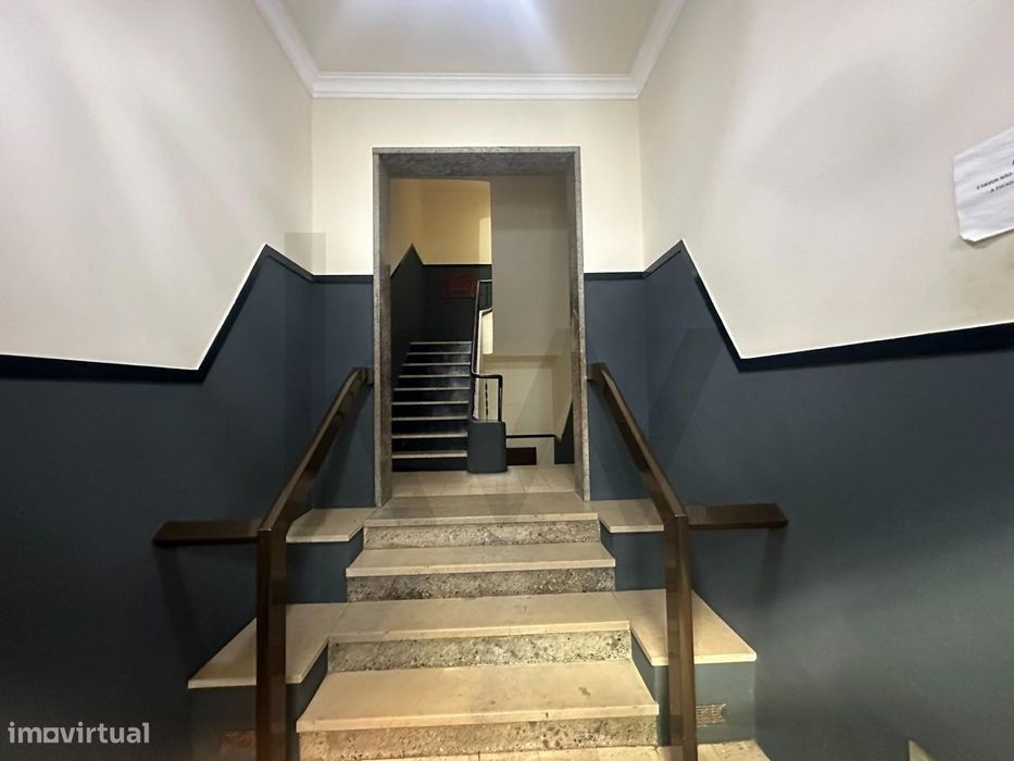 APARTAMENTO T1 COM TERRAÇO - Excelente Investimento