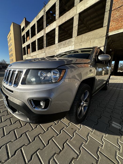 Авто Jeep compas