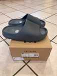 Adidas_YeezySlide_Szary Moda_Klapki_obuwniczy Rozmiar.45