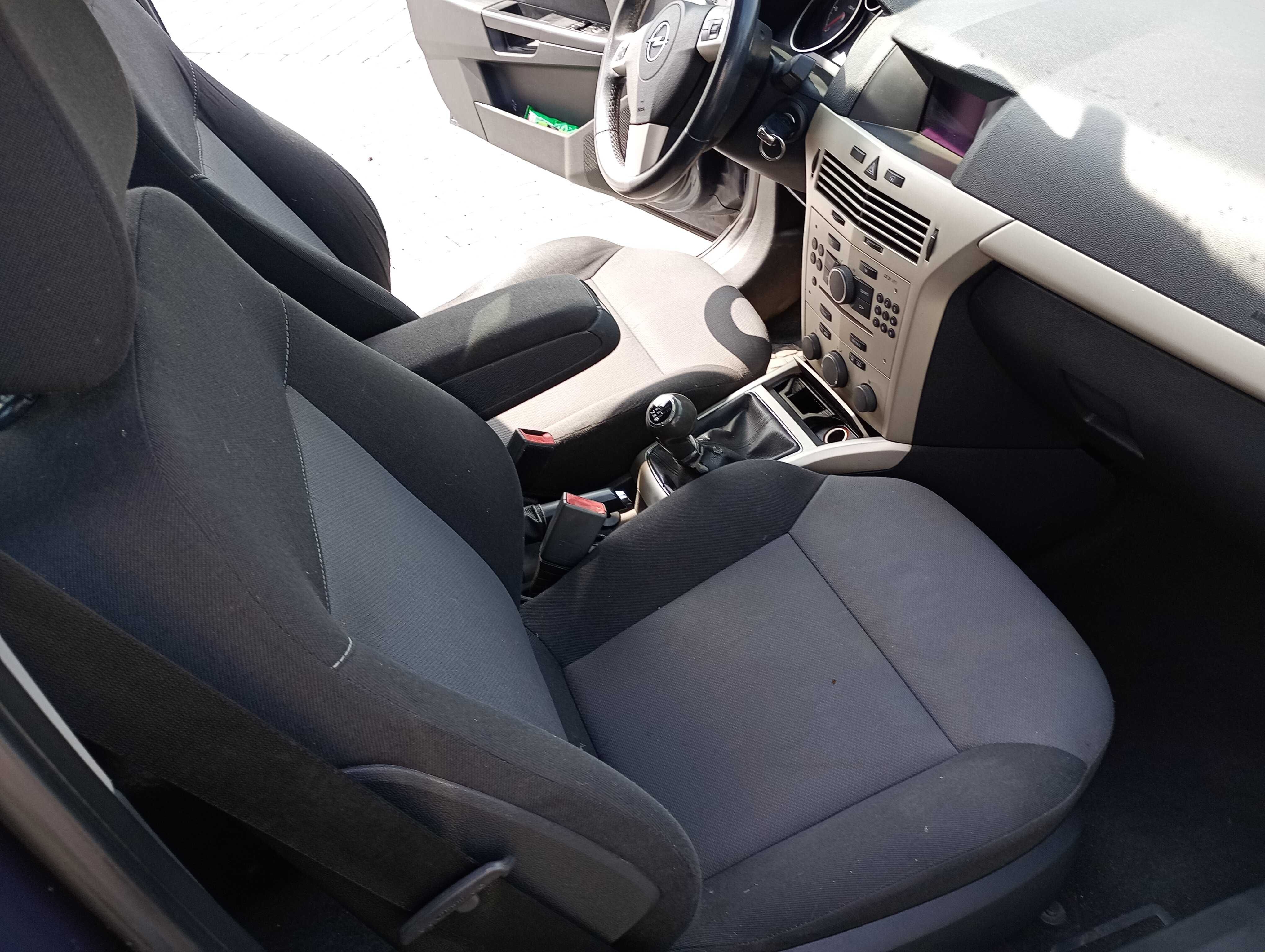 Opel Astra H - 1,7 CDTI ; Stan dobry