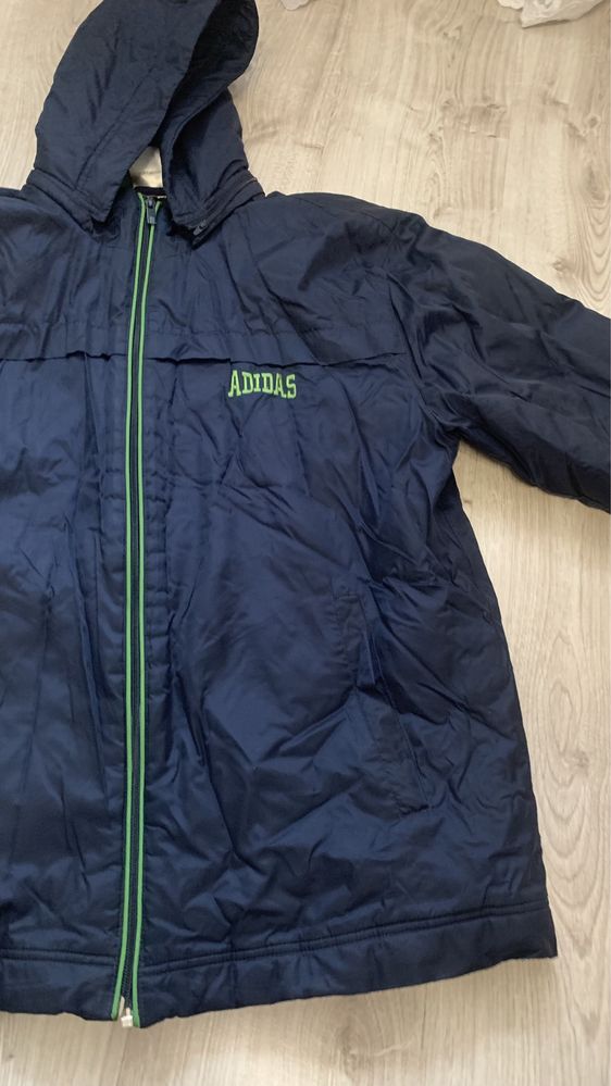 Курточка Adidas розмір М