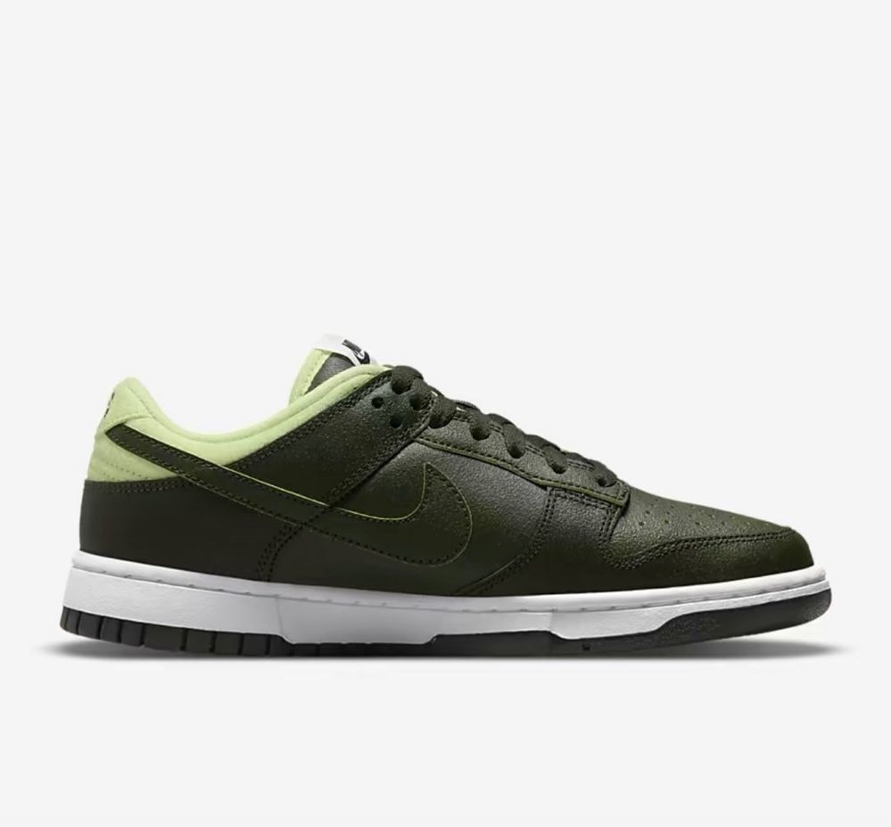 Nike dunk low lx