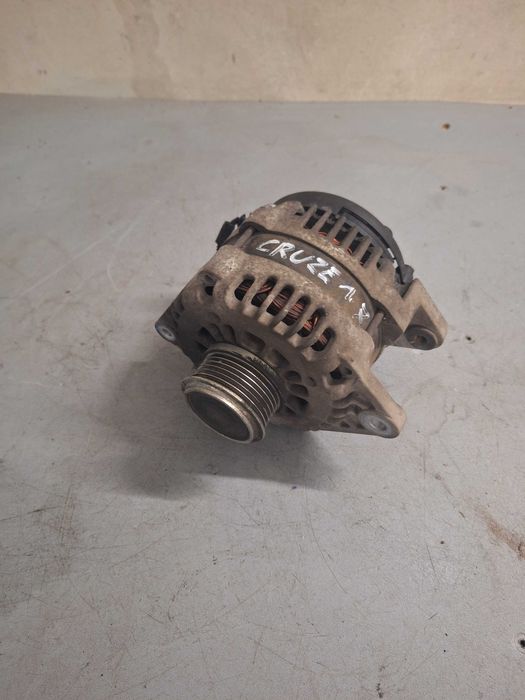 Alternator opel astra j 1.7 cdti  cruze 1.7 vcdi  GM