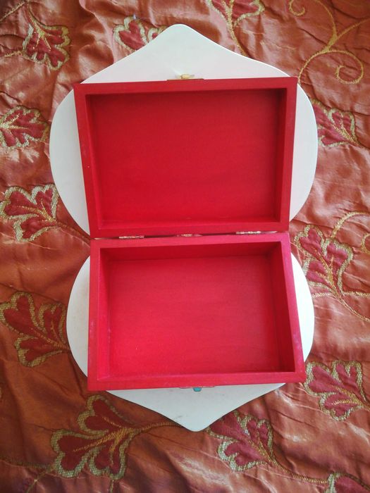 Artesanato de Vila Verde Guarda jóias em madeira novo