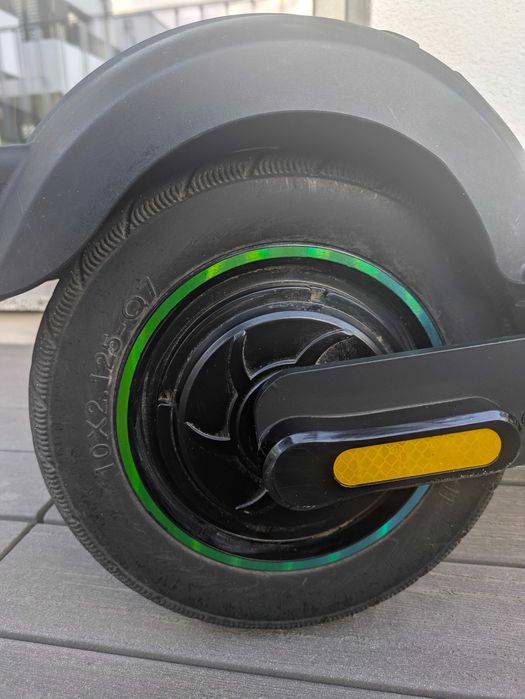 Продаю електричний самокат
ACER PREDATOR Electric Scooter Series 5