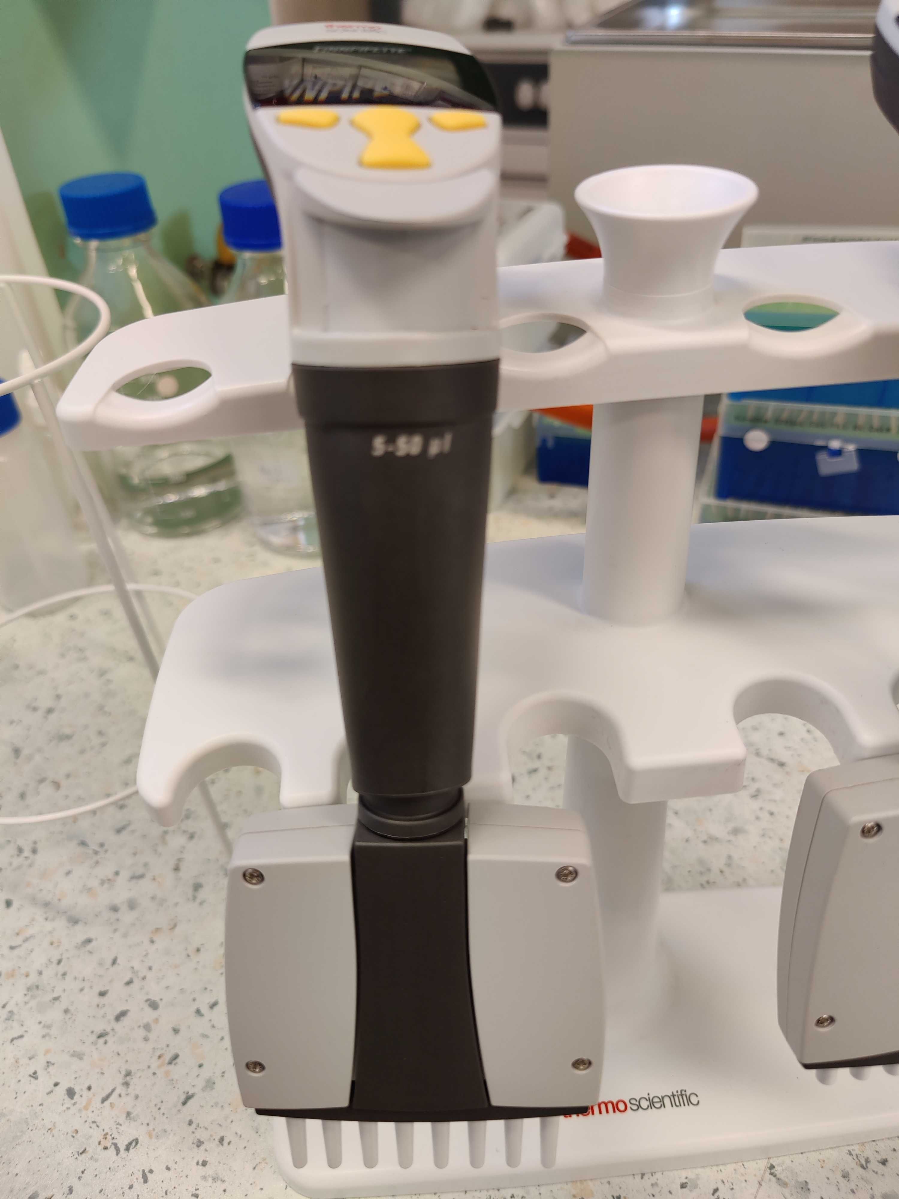 Zestaw pipet, pipety automatyczne