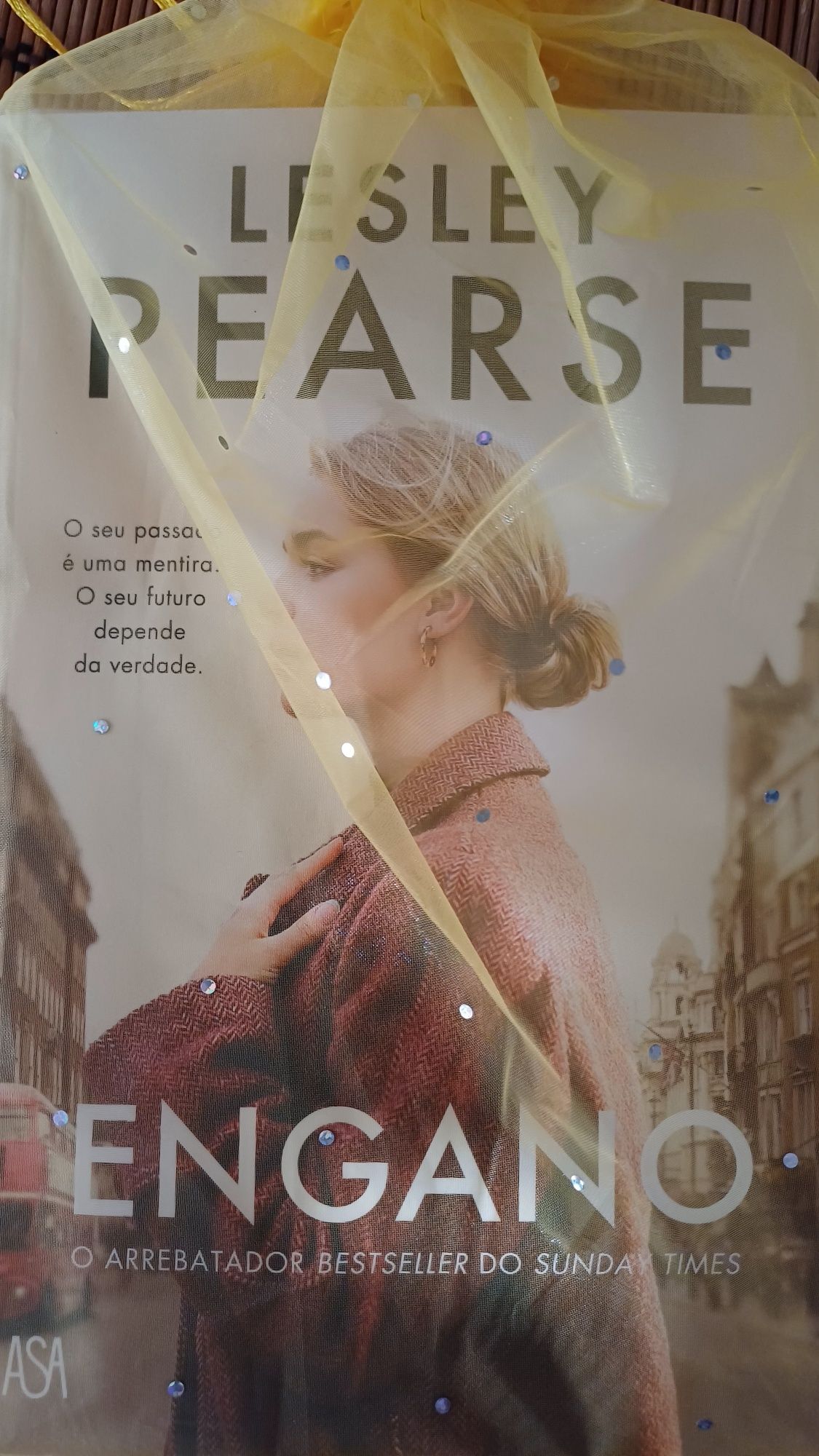 Livro Lesley Pearce - novo