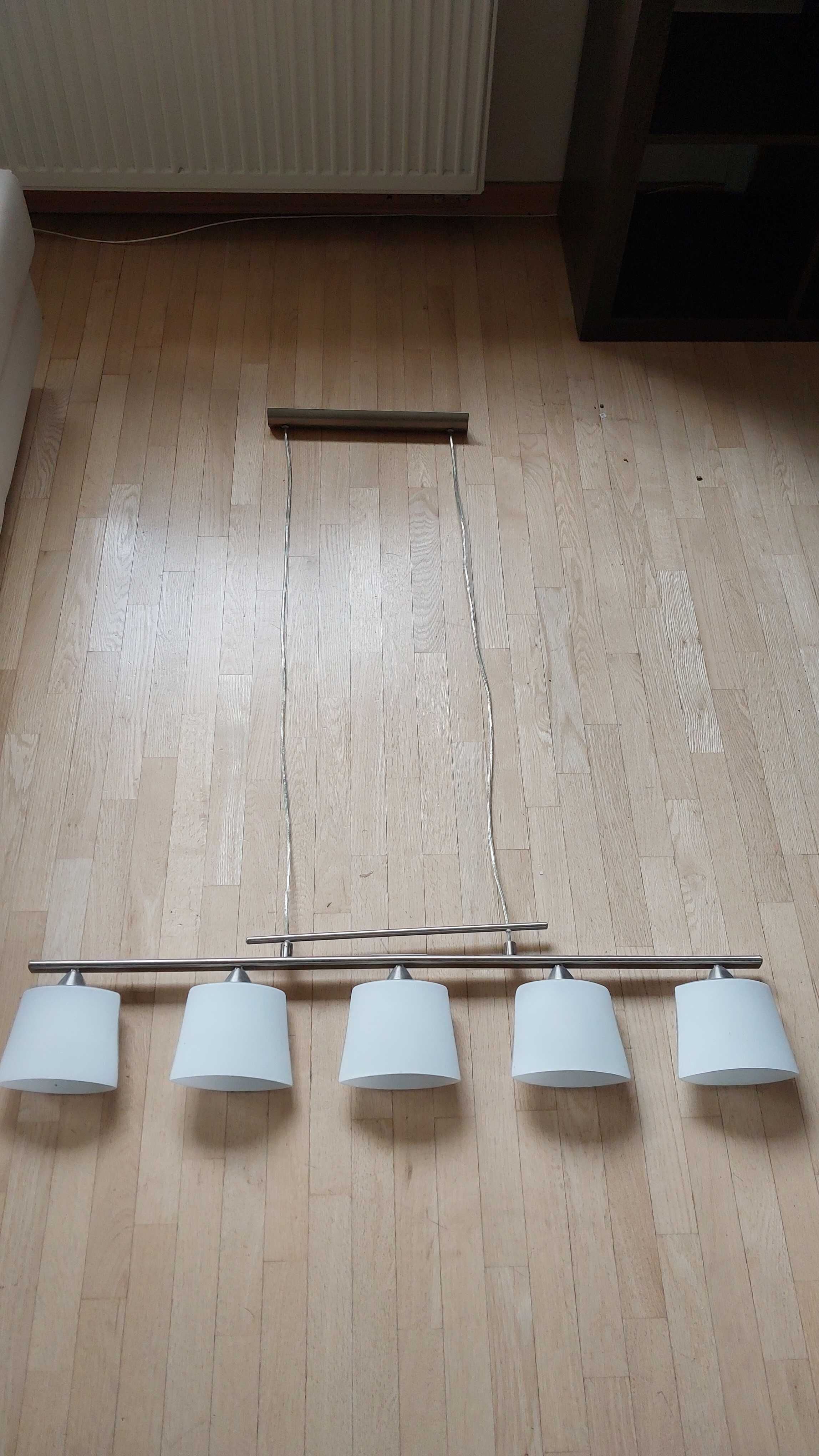 Lampa wisząca nad stół
