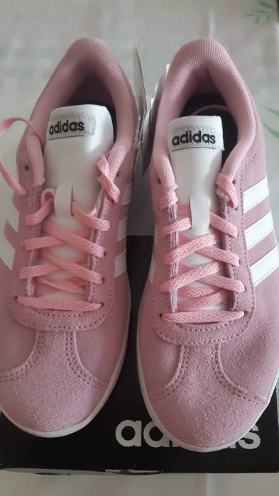 Sapatilhas novas adidas