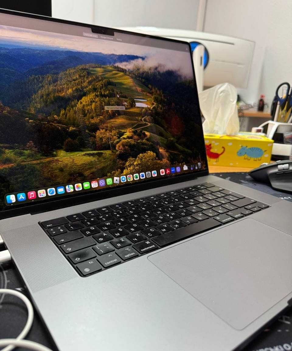 MacBook Pro 16.2 Apple M1 Pro, 16/512 ГБ, косм серый официал.