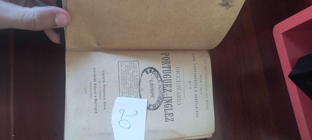 Dicionário português inglês 1921