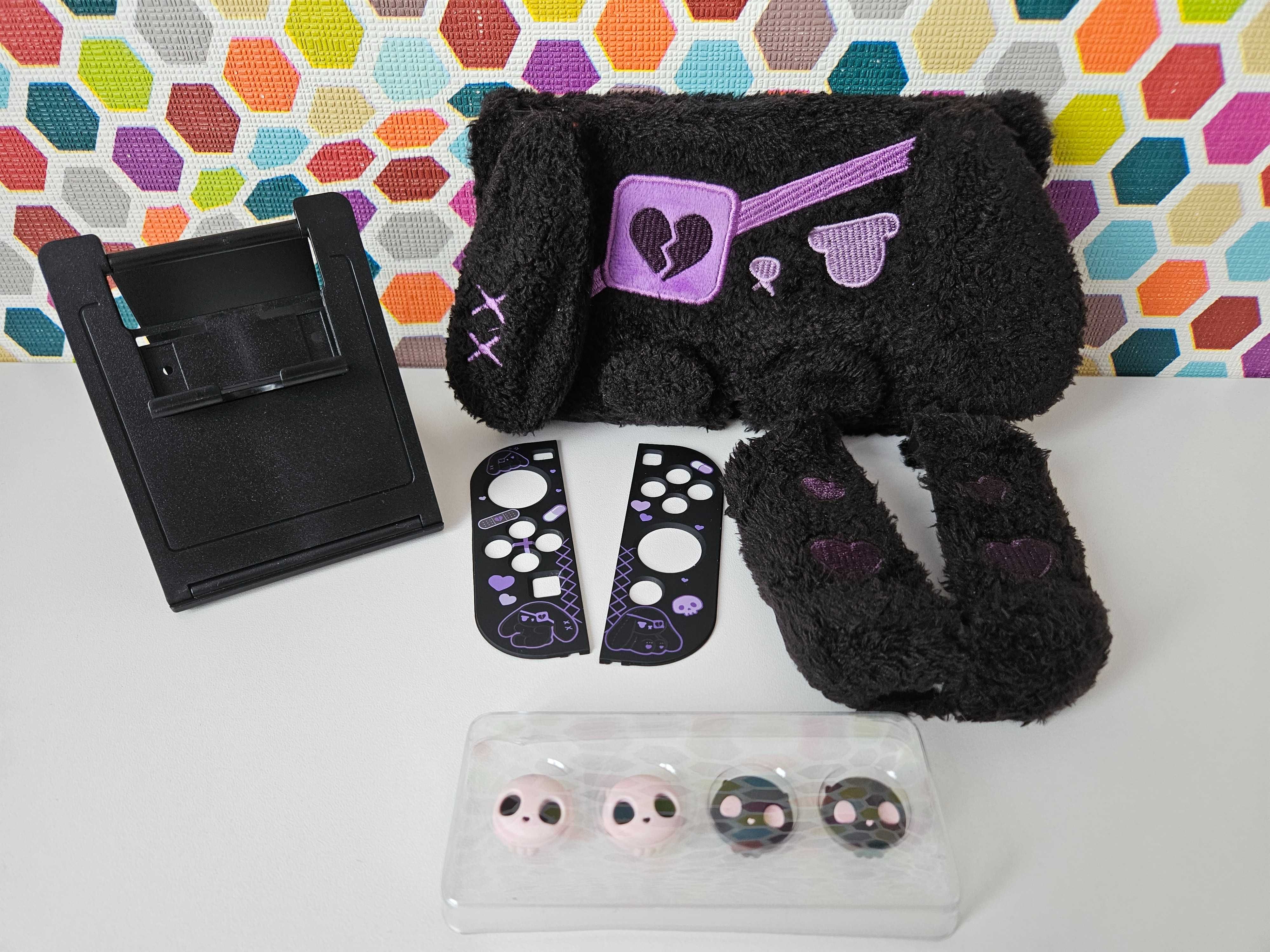 GeekShare Plush Dark Black Bunny - pokrowiec Nintendo Switch OLED
