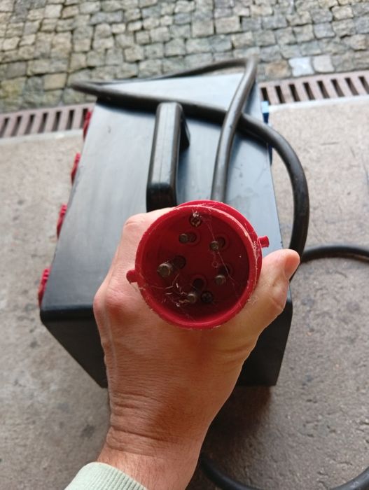 Rozdzielnica elektryczna budowlana